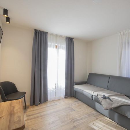 Hotel Rascard Valtournenche Bagian luar foto