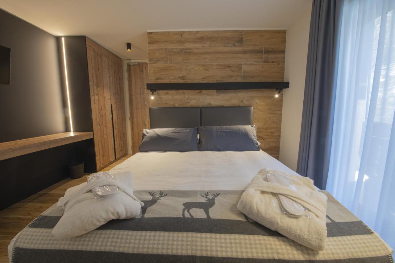Hotel Rascard Valtournenche Bagian luar foto