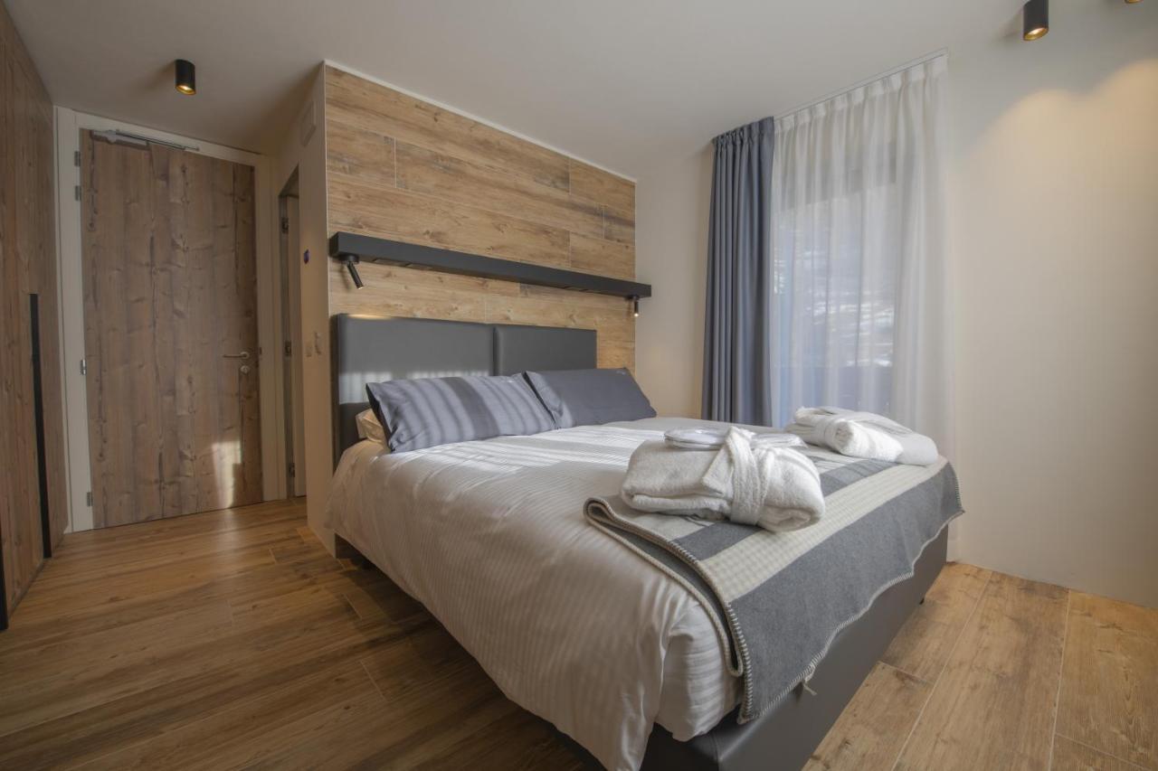 Hotel Rascard Valtournenche Bagian luar foto