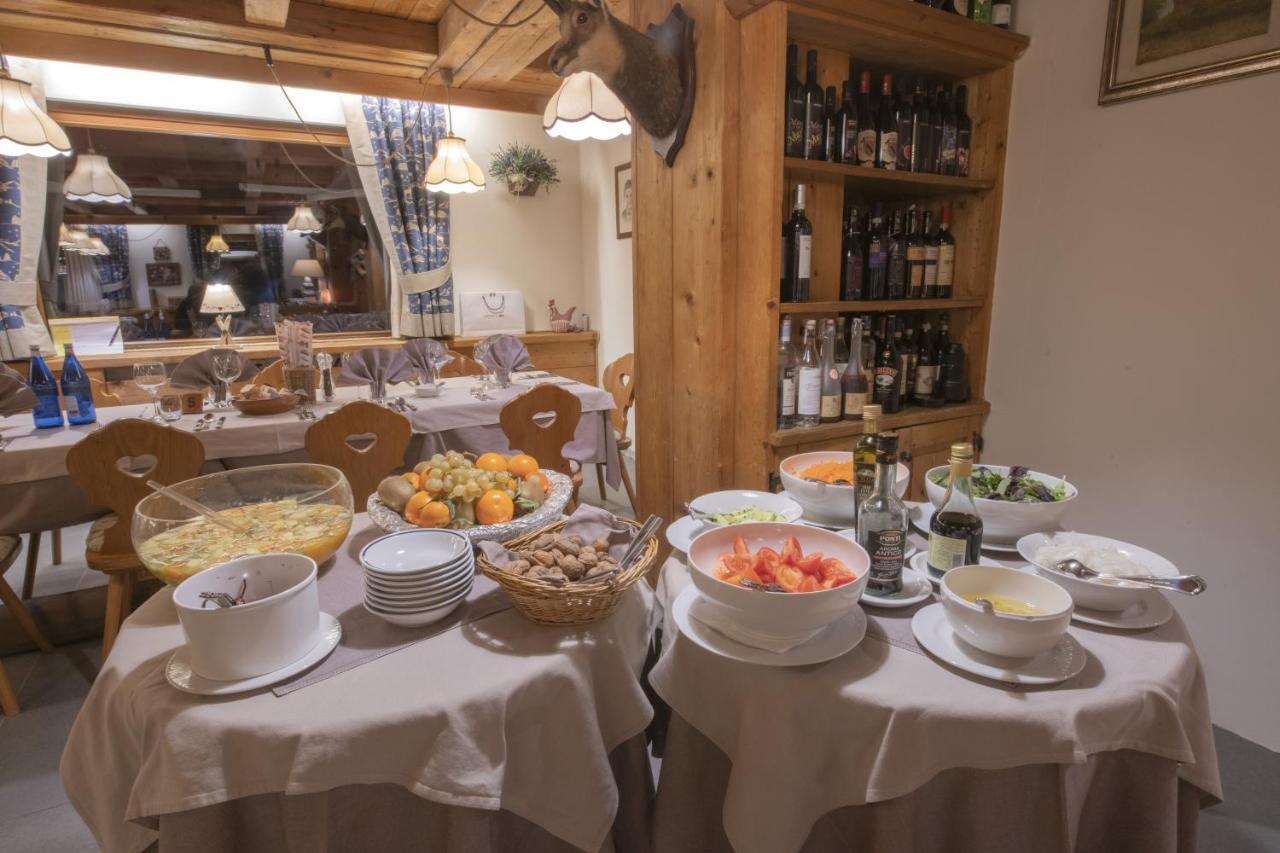 Hotel Rascard Valtournenche Bagian luar foto